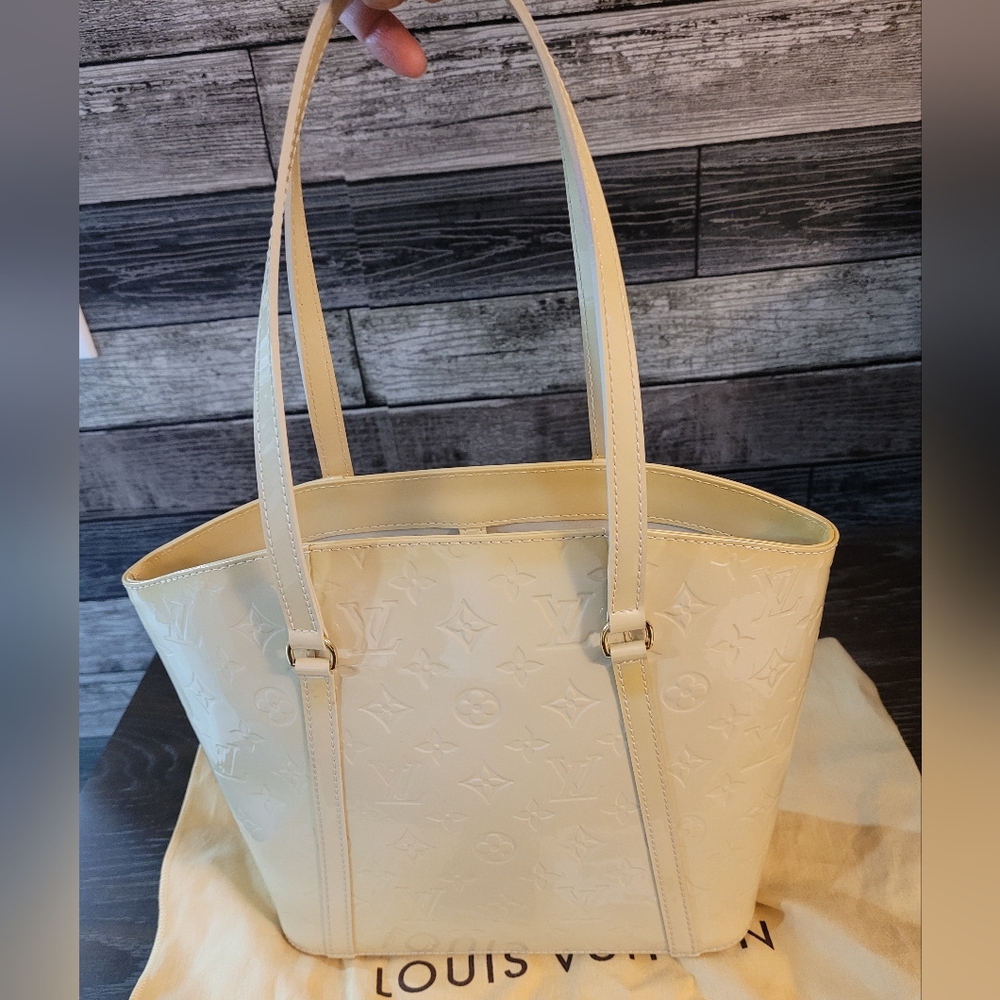 Louis Vuitton Avalon Vernis **READ DESCRIPTION ** - Picture 1 of 16